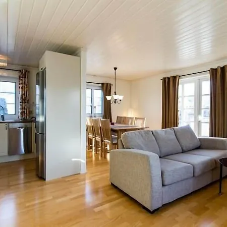 Vesteralen & Kysthotell 3* Stokmarknes